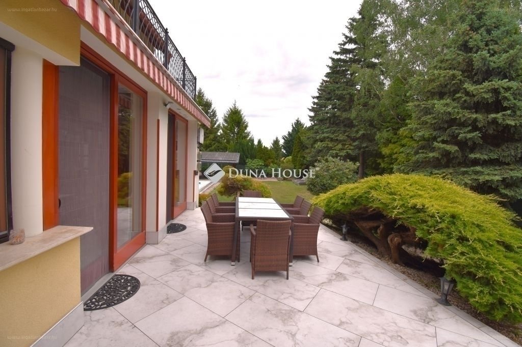 6 bed · 313m² · Családi ház · 355.000.000 ft