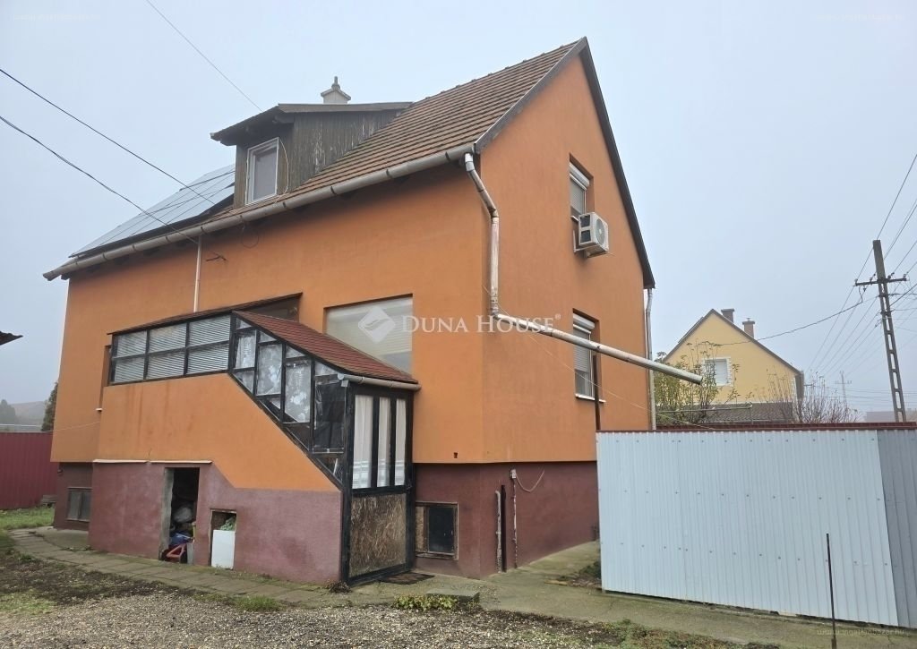 Ház · 4 hálószoba · 106 m² · 97.900.000 Ft