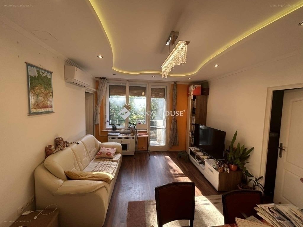 Lakás · 3 hálószoba · 53 m² · 120.000.000 Ft