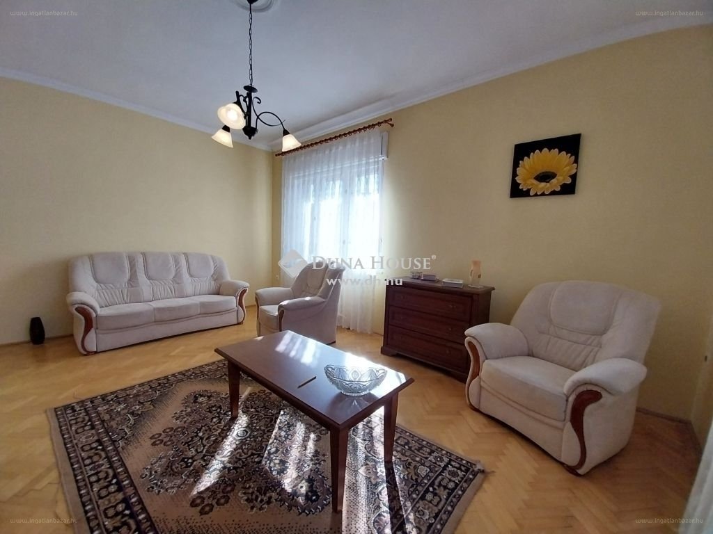 Ház · 4 hálószoba · 200 m² · 85.500.000 Ft