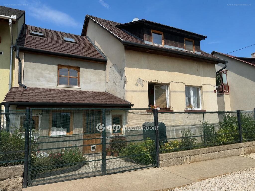 Ház · 4 hálószoba · 120 m² · 79.900.000 Ft