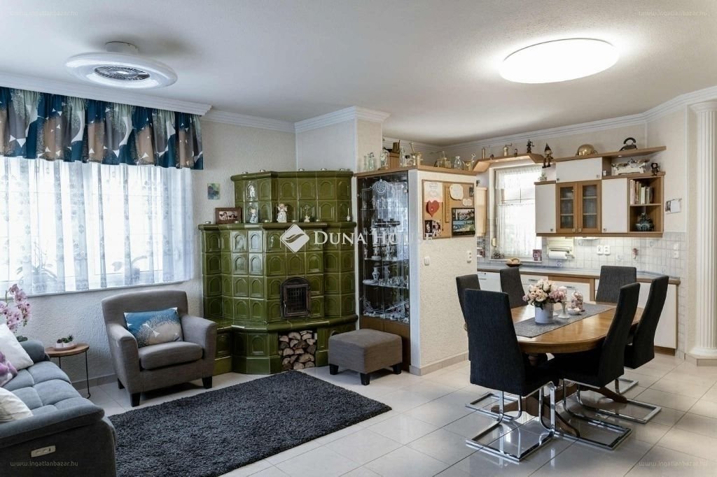 5 bed · 224m² · Családi ház · 180.000.000 ft