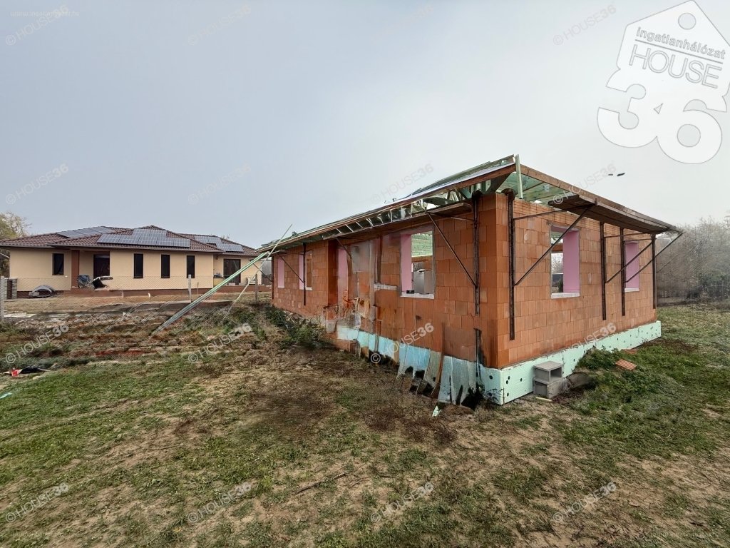Ház · 5 hálószoba · 94 m² · 85.900.000 Ft
