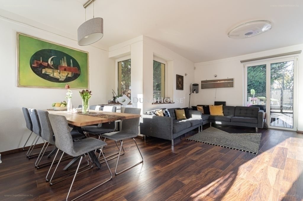 Ház · 5 hálószoba · 260 m² · 289.900.000 Ft