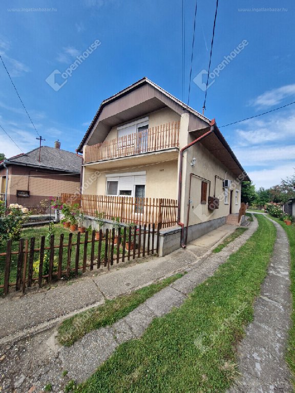 Ház · 4 hálószoba · 180 m² · 72.900.000 Ft