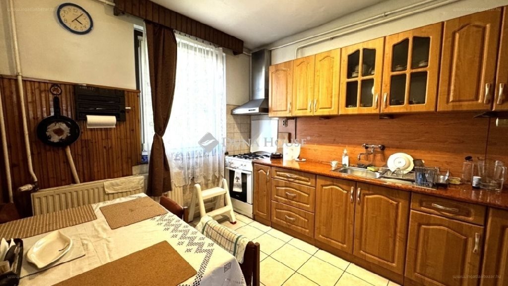 6 bed · 180m² · Családi ház · 79.500.000 ft