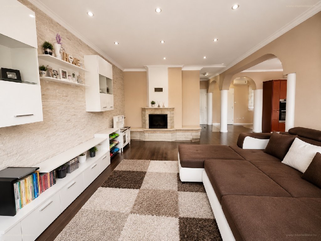 5 bed · 180m² · Családi ház · 159.900.000 ft