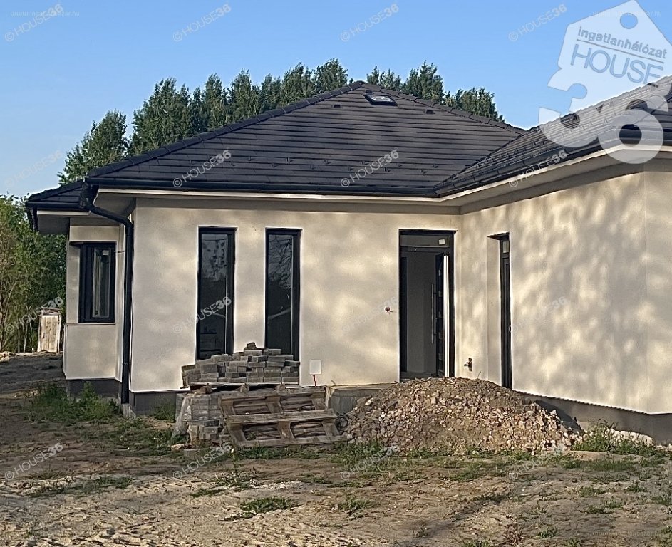 Ház · 5 hálószoba · 100 m² · 88.300.000 Ft