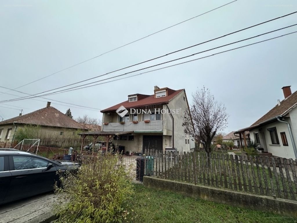 6 bed · 145m² · Családi ház · 54.900.000 ft