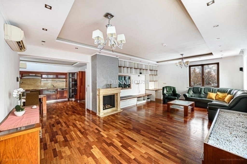 Ház · 6 hálószoba · 340 m² · 459.000.000 Ft