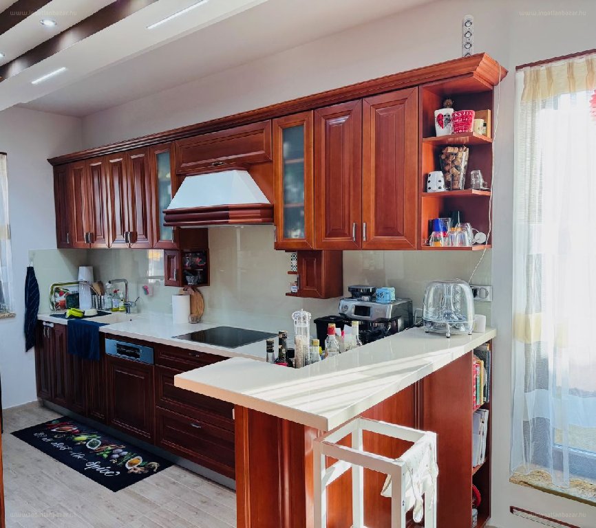 5 bed · 222m² · Ház · 299.000.000 ft