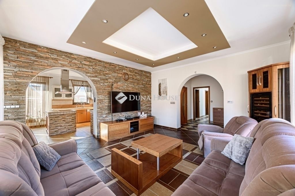 5 bed · 155m² · Családi ház · 240.000.000 ft