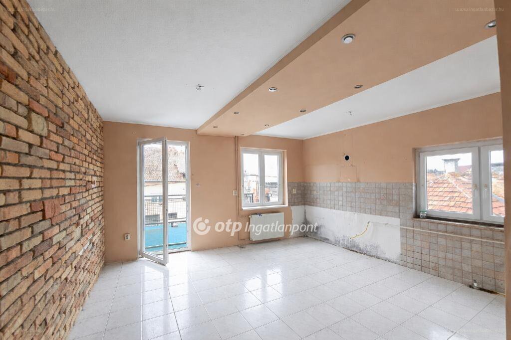 5 bed · 111m² · Lakás · 69.900.000 ft