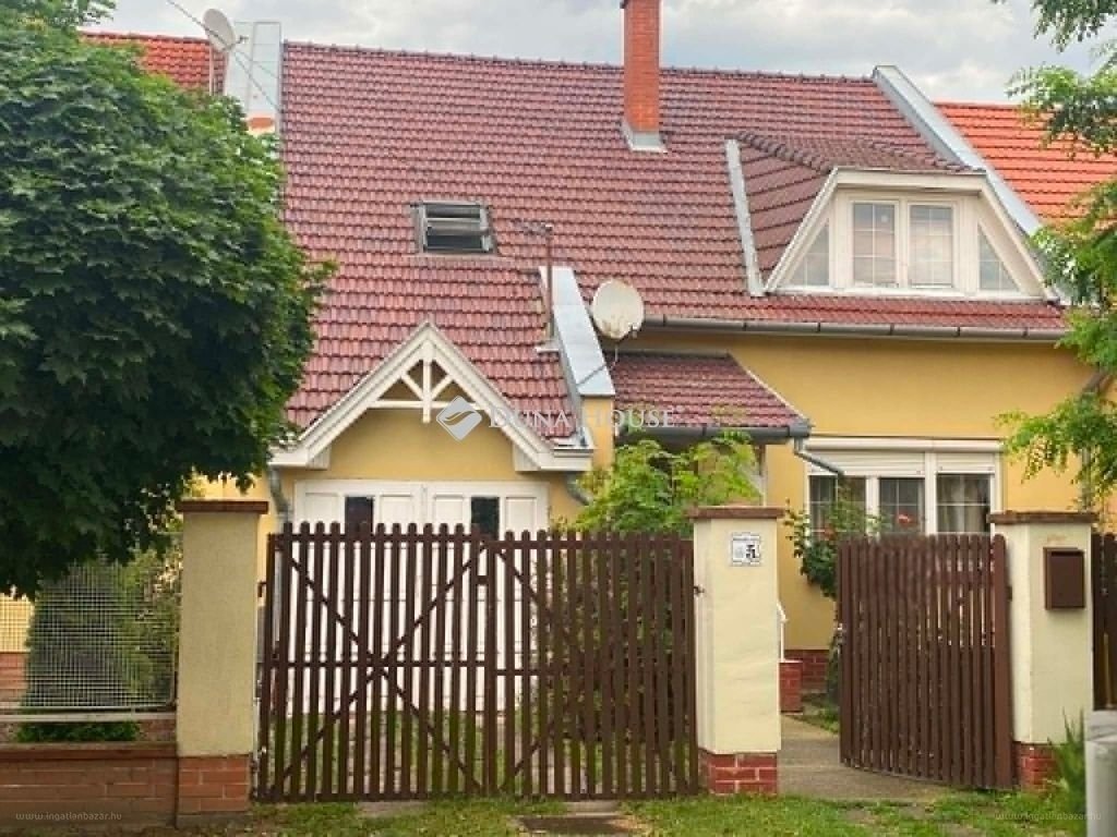 6 bed · 157m² · Családi ház · 44.900.000 ft