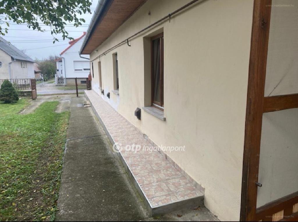 3 bed · 92m² · Családi ház · 30.000.000 ft