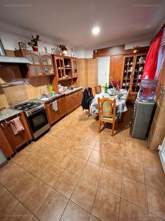 3 bed · 130m² · Családi ház · 84.000.000 ft