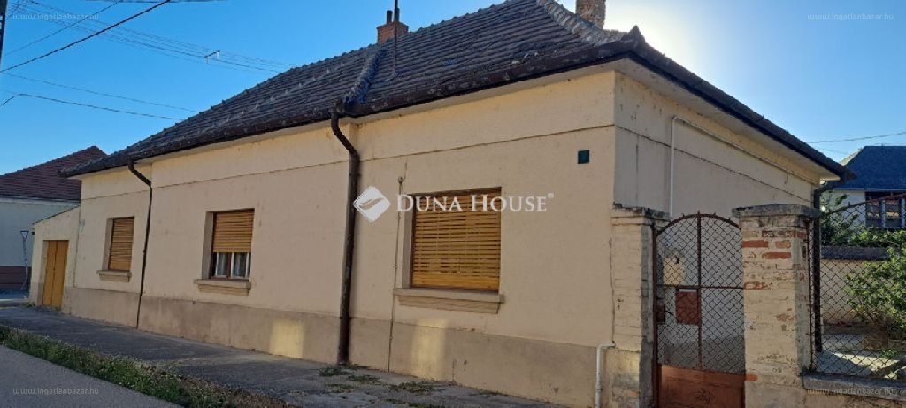 3 bed · 108m² · Családi ház · 54.000.000 ft