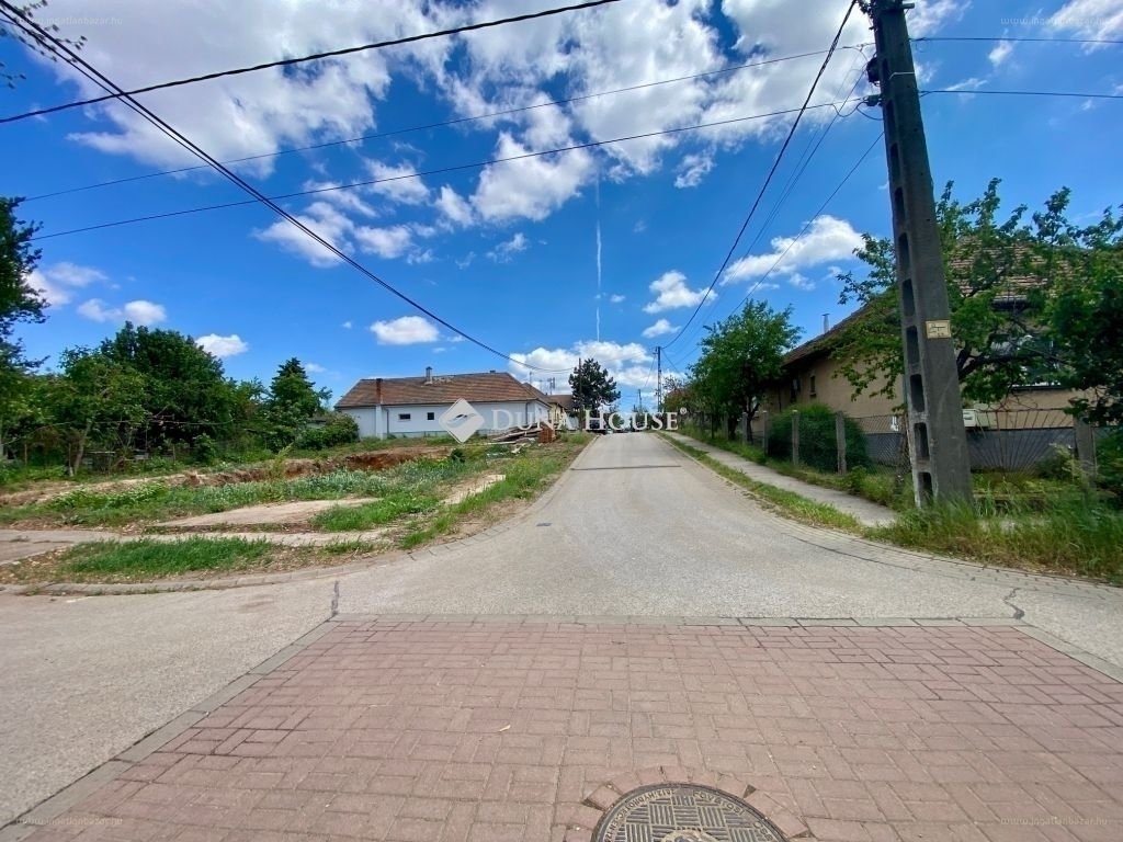 5 bed · 256m² · Ház · 240.000.000 ft