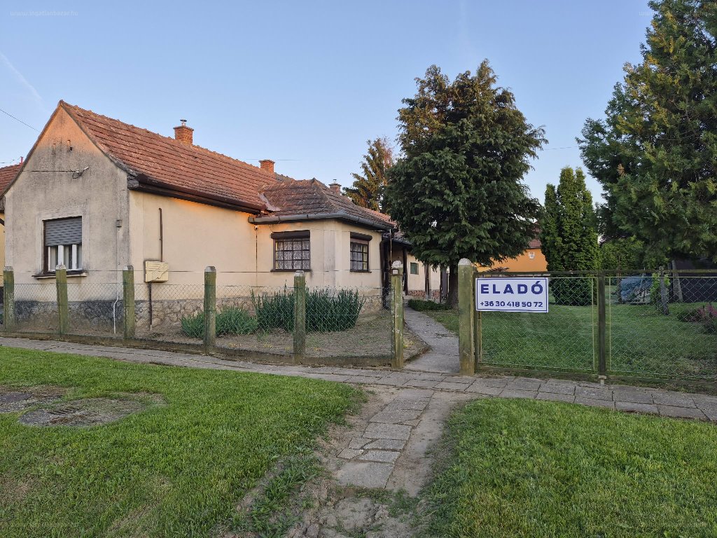 2 bed · 74m² · Családi ház · 33.000.000 ft