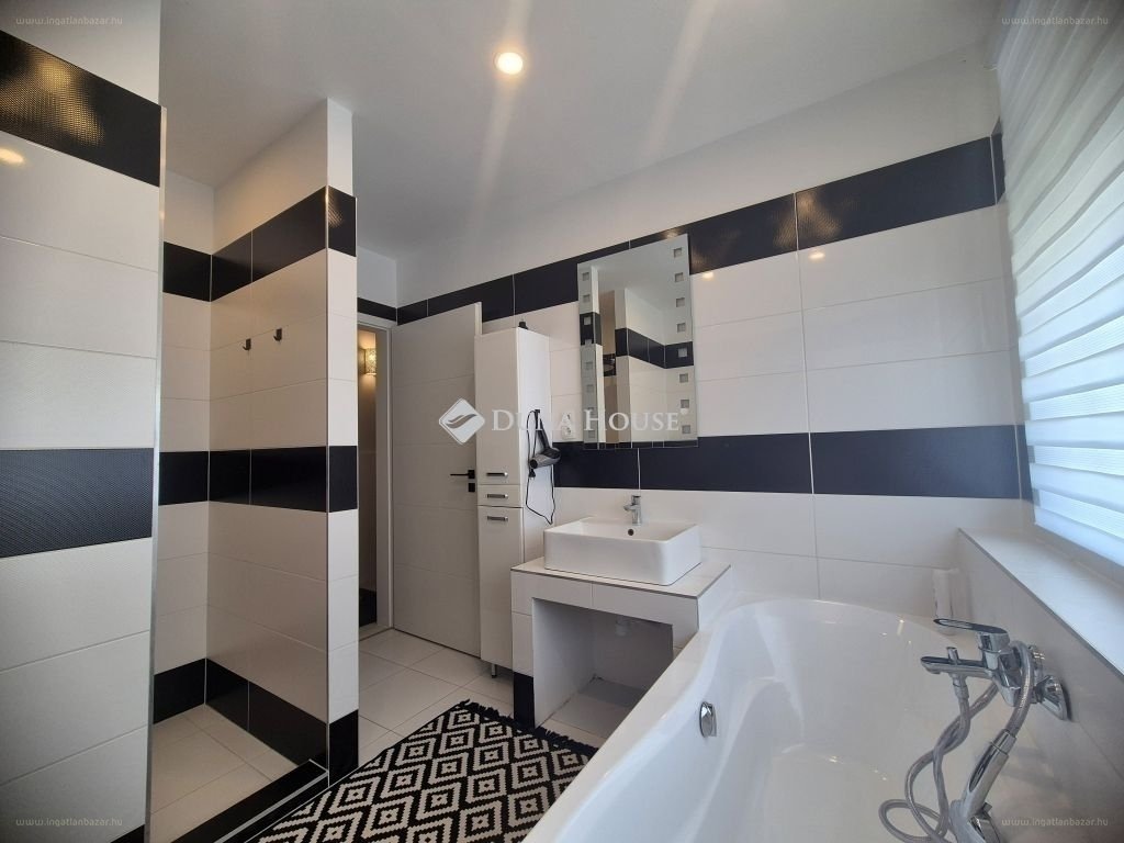 4 bed · 131m² · Családi ház · 155.000.000 ft