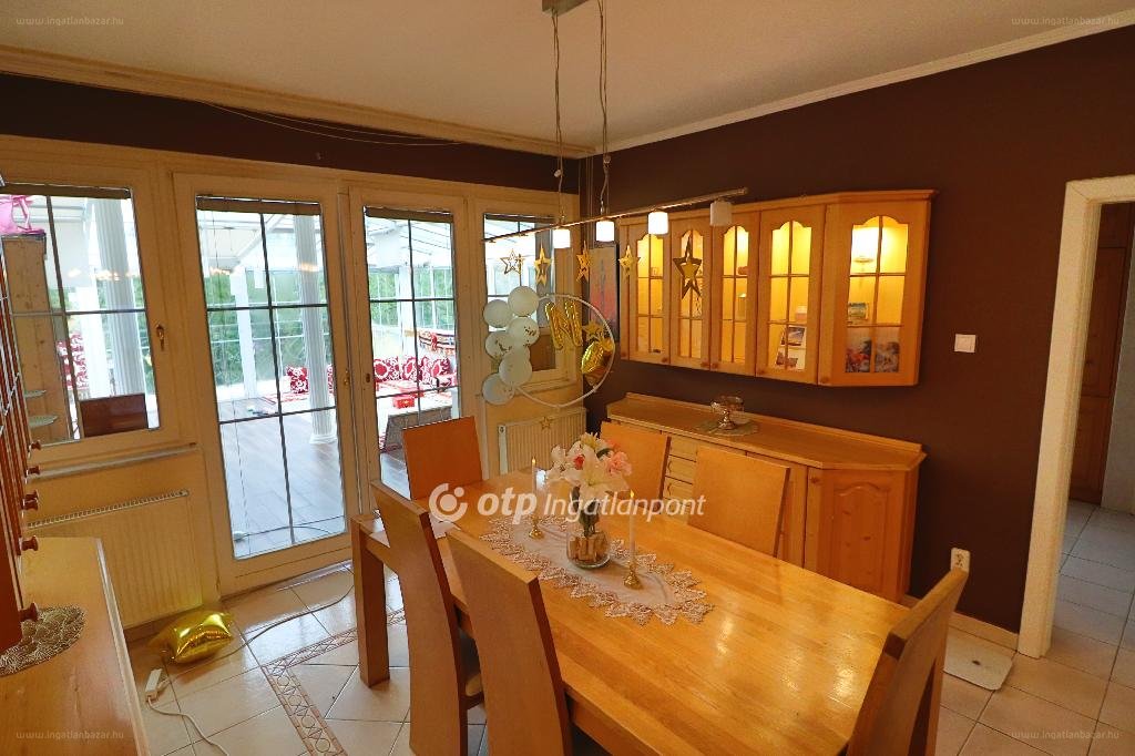 4 bed · 156m² · Lakás · 193.000.000 ft
