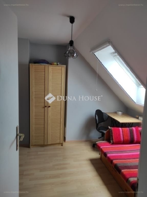 Lakás · 4 hálószoba · 64 m² · 63.900.000 Ft