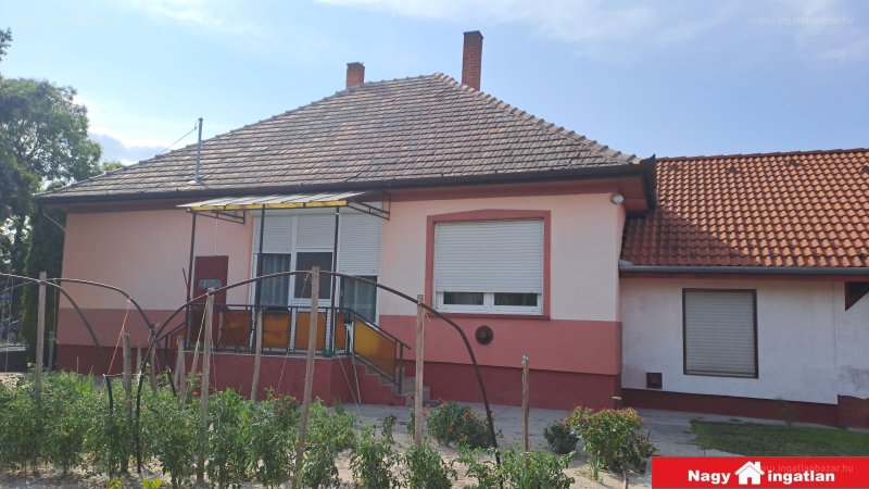 6 bed · 160m² · Családi ház · 86.900.000 ft