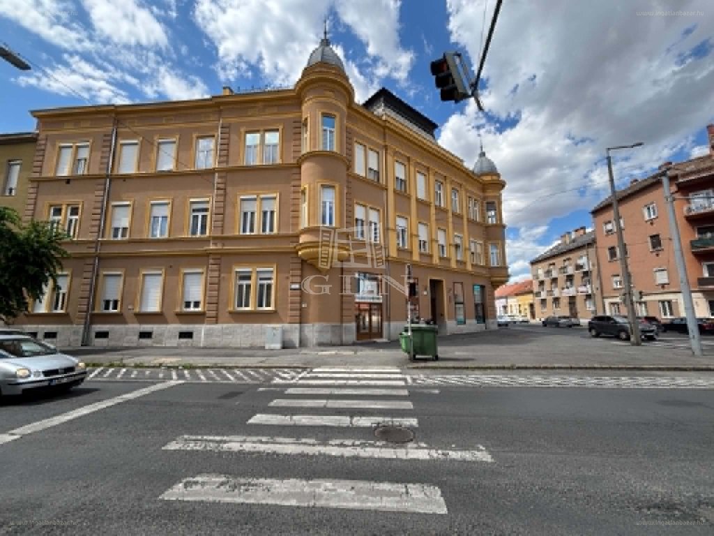 3 bed · 93m² · Lakás · 85.000.000 ft
