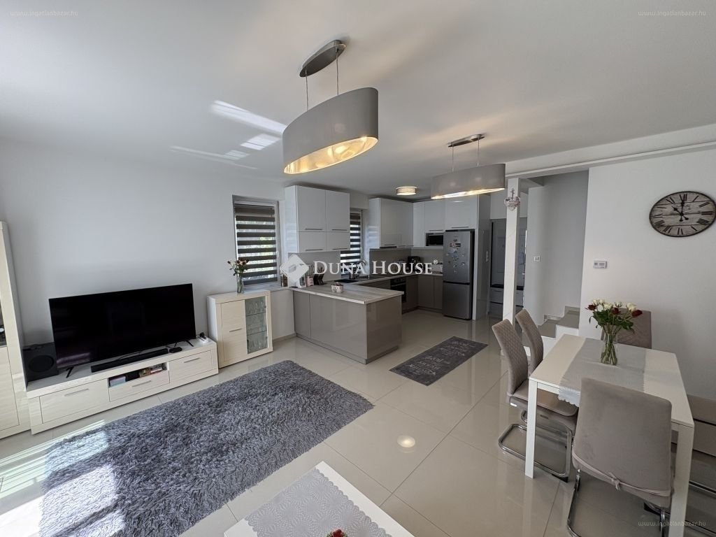 Ház · 4 hálószoba · 101 m² · 92.900.000 Ft