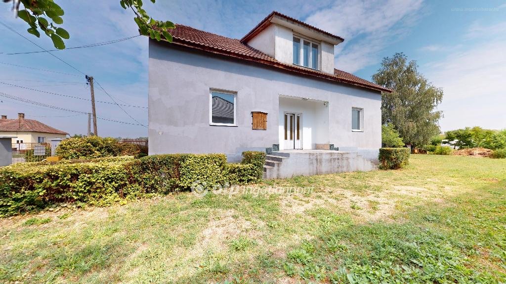 3 bed · 140m² · Családi ház · 37.000.000 ft