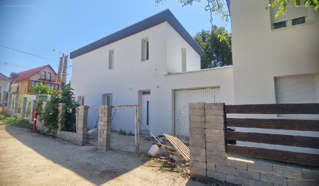 4 bed · 120m² · Ház · 138.000.000 ft