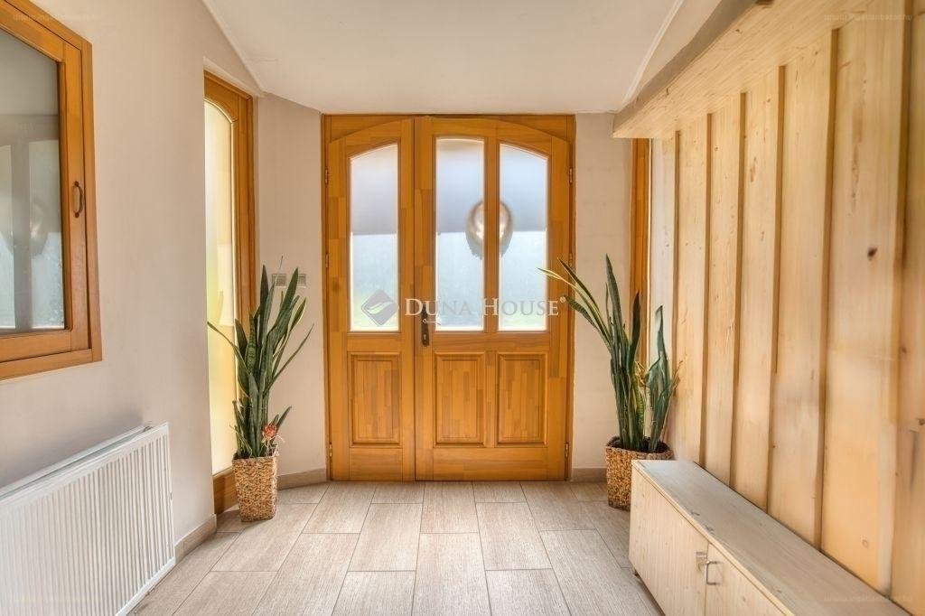 6 bed · 216m² · Családi ház · 175.000.000 ft