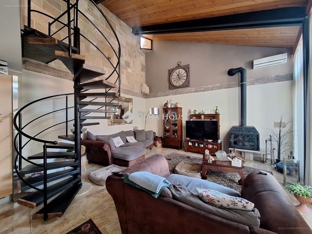 4 bed · 153m² · Családi ház · 130.000.000 ft