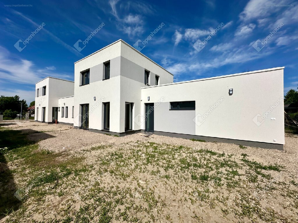 4 bed · 150m² · Családi ház · 156.500.000 ft