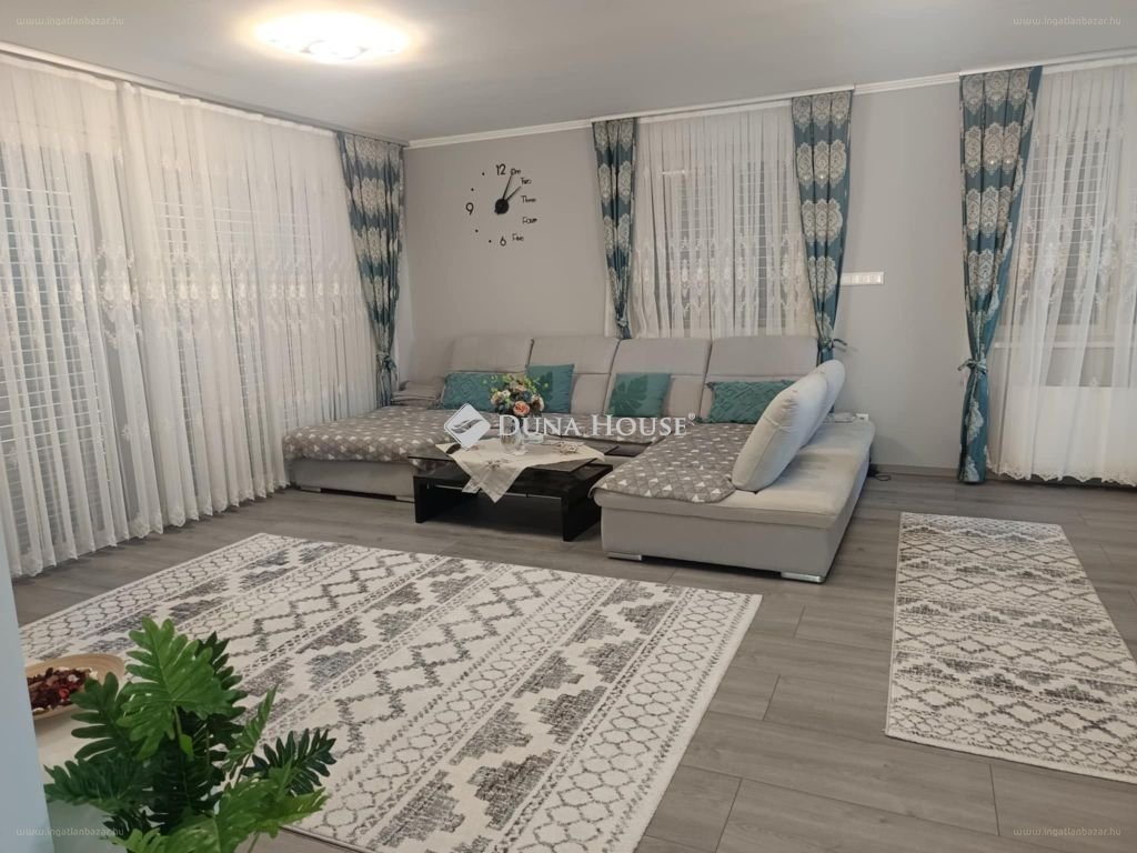 6 bed · 299m² · Családi ház · 780.000.000 ft