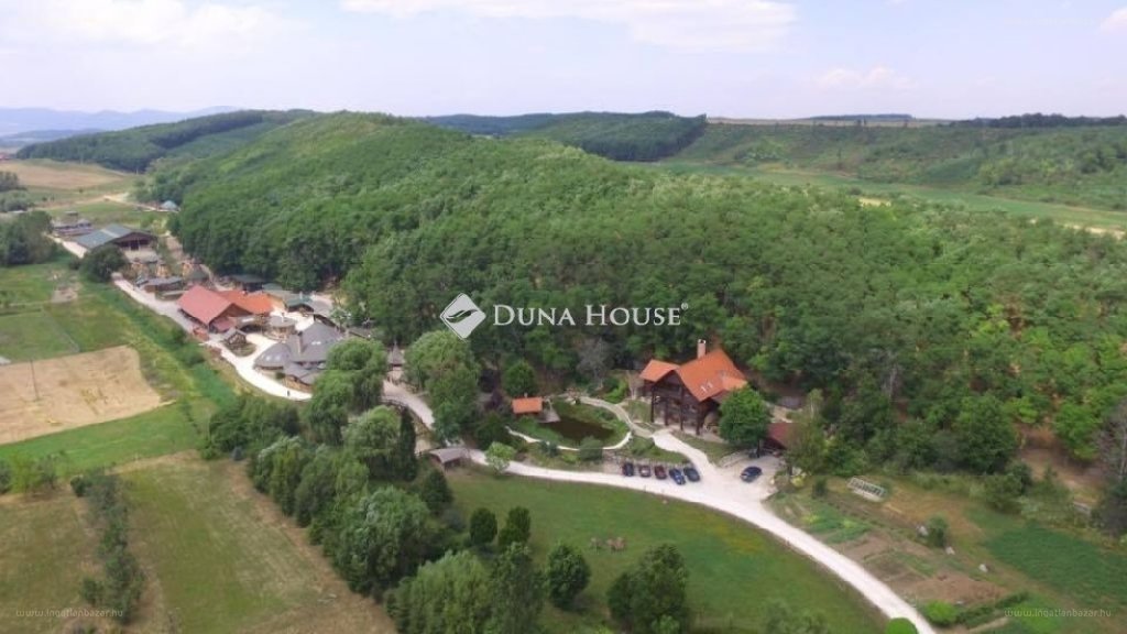 1 bed · 3000m² · Családi ház · 850.000.000 ft