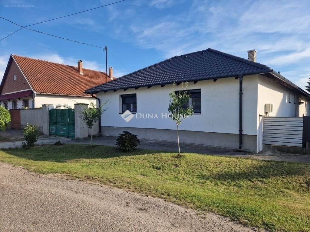 5 bed · 186m² · Családi ház · 114.000.000 ft