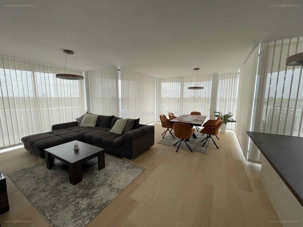 3 bed · 195m² · Lakás · 155.000.000 ft