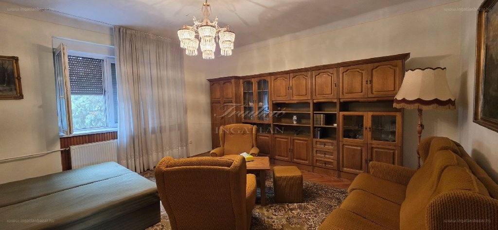4 bed · 220m² · Ház · 79.900.000 ft