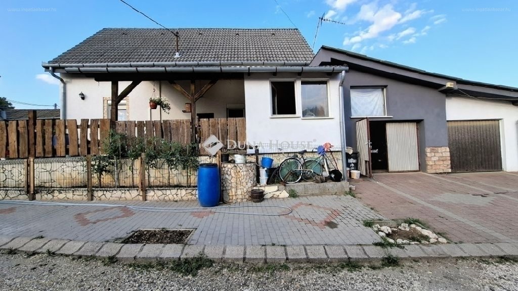 5 bed · 136m² · Családi ház · 104.900.000 ft