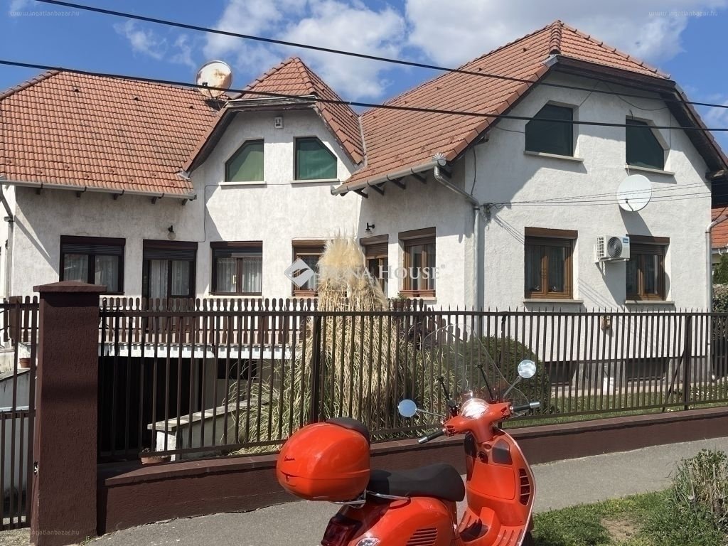 4 bed · 190m² · Családi ház · 89.990.000 ft