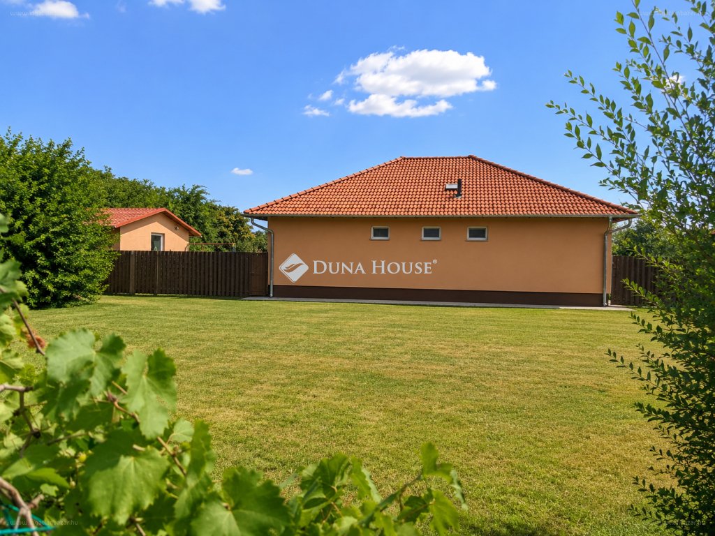 3 bed · 83m² · Családi ház · 42.500.000 ft