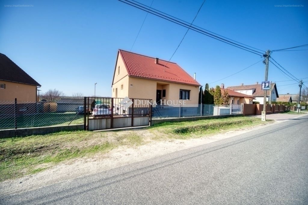 3 bed · 80m² · Családi ház · 81.900.000 ft