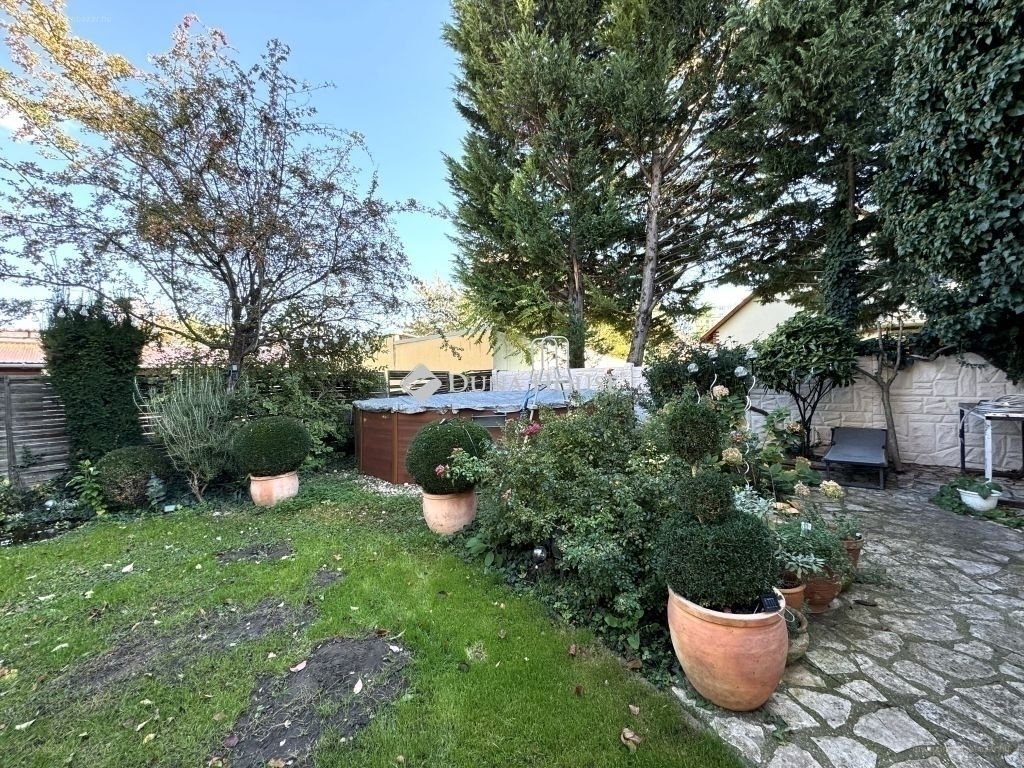 4 bed · 510m² · Családi ház · 199.900.000 ft