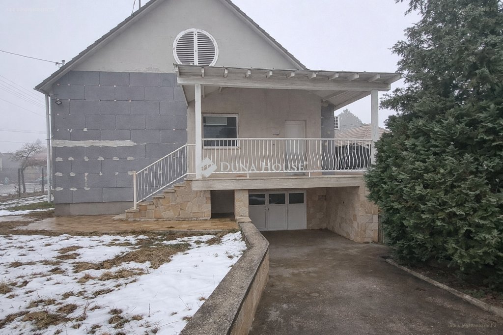 4 bed · 118m² · Ház · 65.000.000 ft