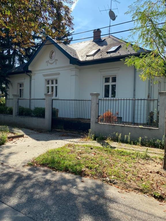 9 bed · 450m² · Családi ház · 429.000.000 ft