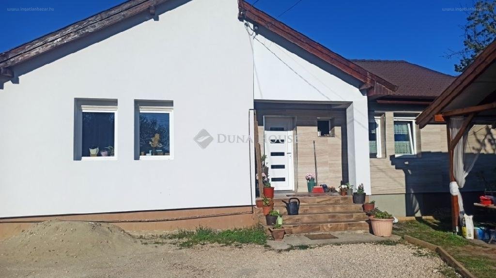 4 bed · 142m² · Ház · 158.000.000 ft