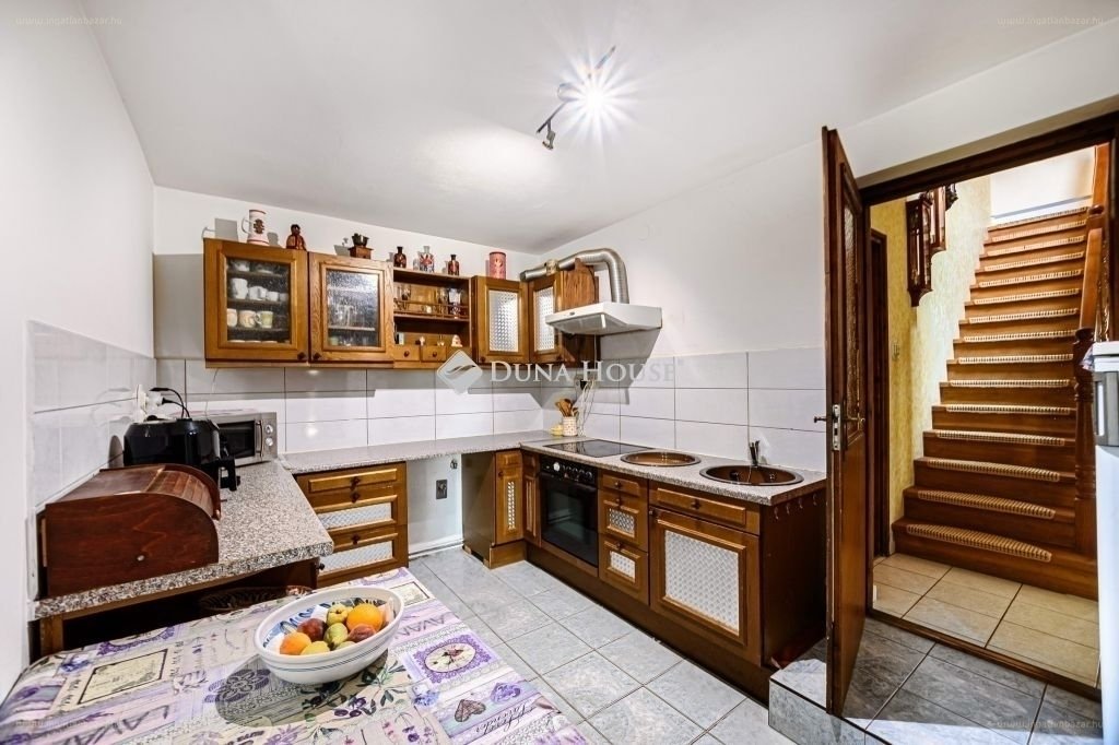 7 bed · 310m² · Családi ház · 129.000.000 ft