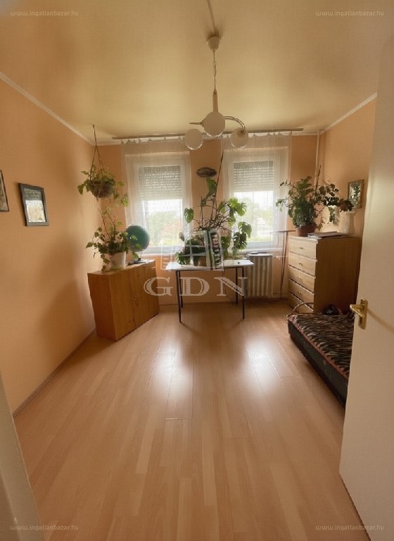 Lakás · 3 hálószoba · 62 m² · 62.500.000 Ft