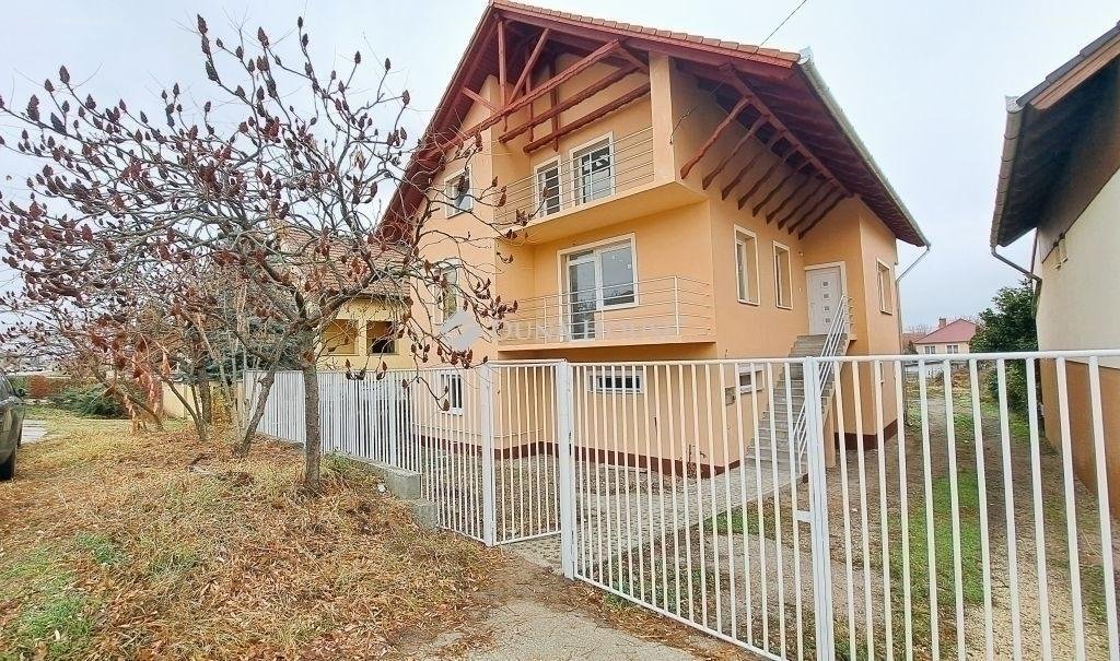 7 bed · 315m² · Ház · 79.000.000 ft